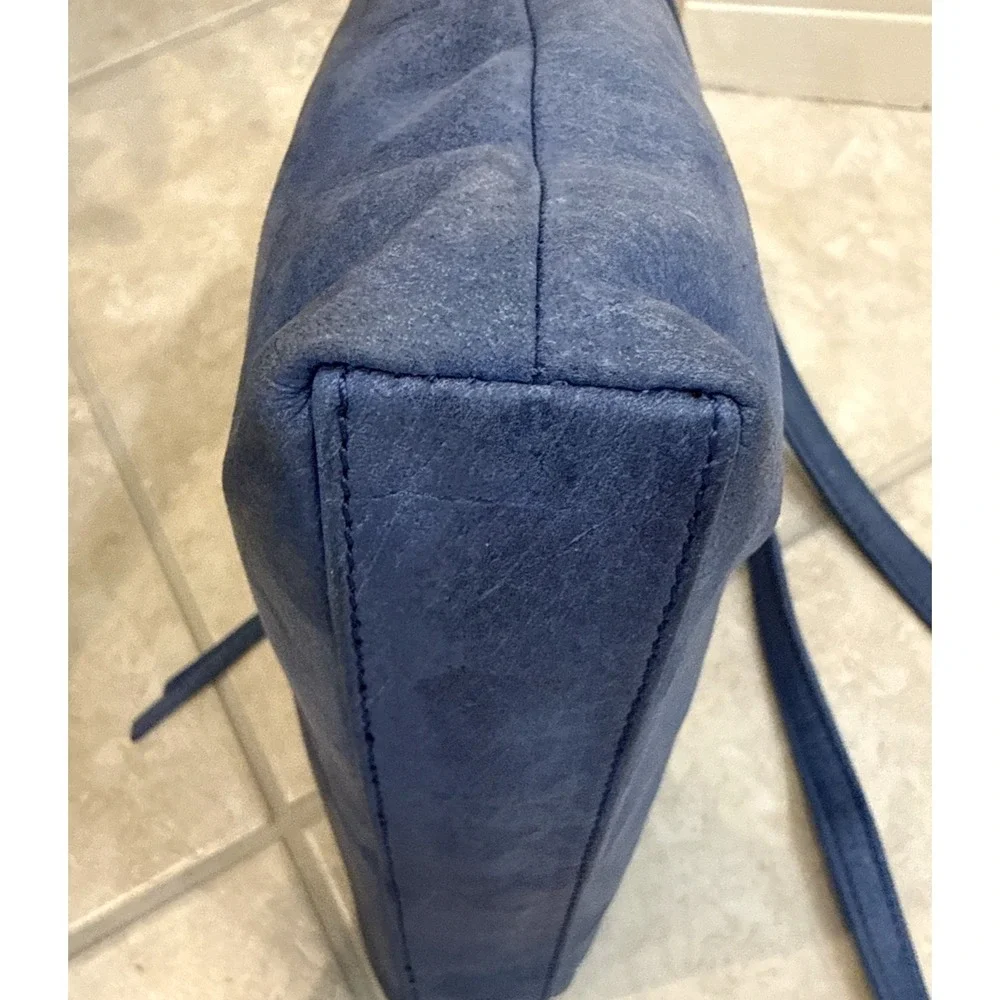 HOBO international Leather crossbody Shoulder bag Blue Purse Boho Hippie Travel